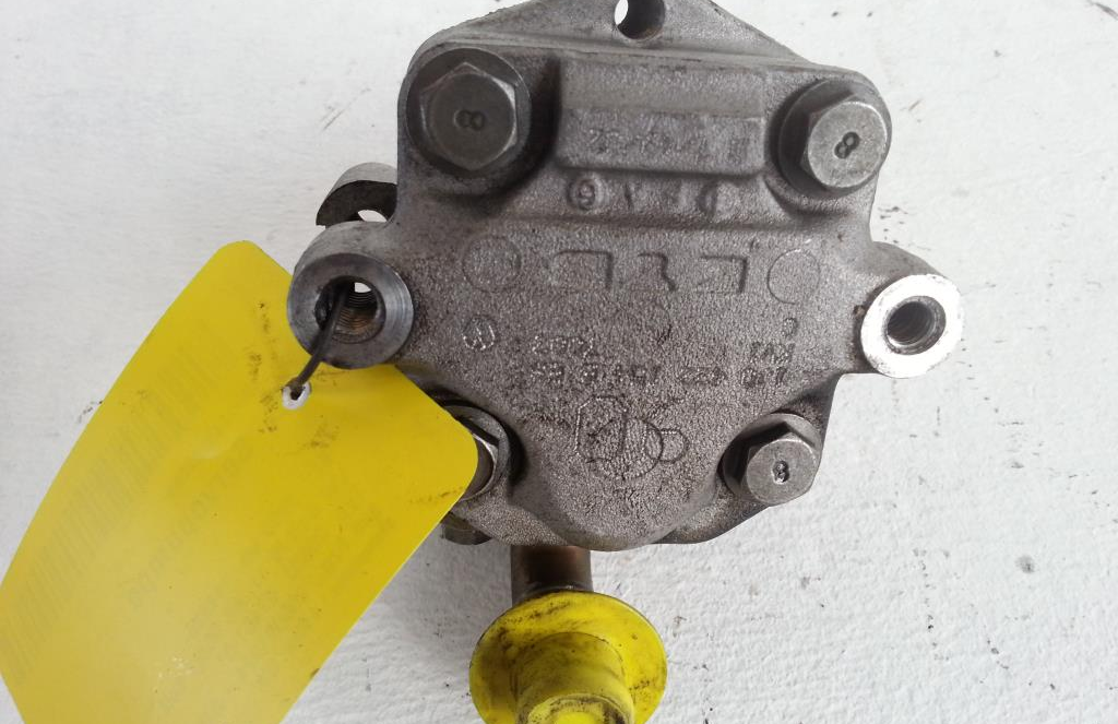 VW Golf 4 1J Bj.03 Servopumpe Pumpe Servolenkung 1J0422154B KYB